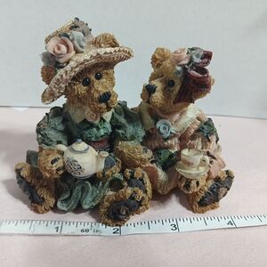 Boyds Bear & Friends Emma Charming Bear Figurine Set with Teapot and Teacup